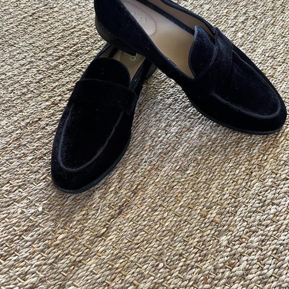 Women's Franco Sarto Black Velvet Loafers - Picture 4 of 6